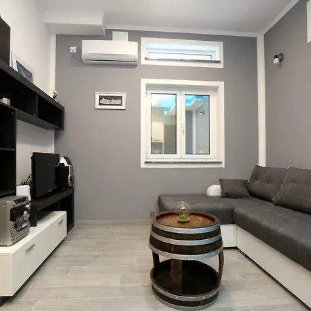 Apartment Abc *